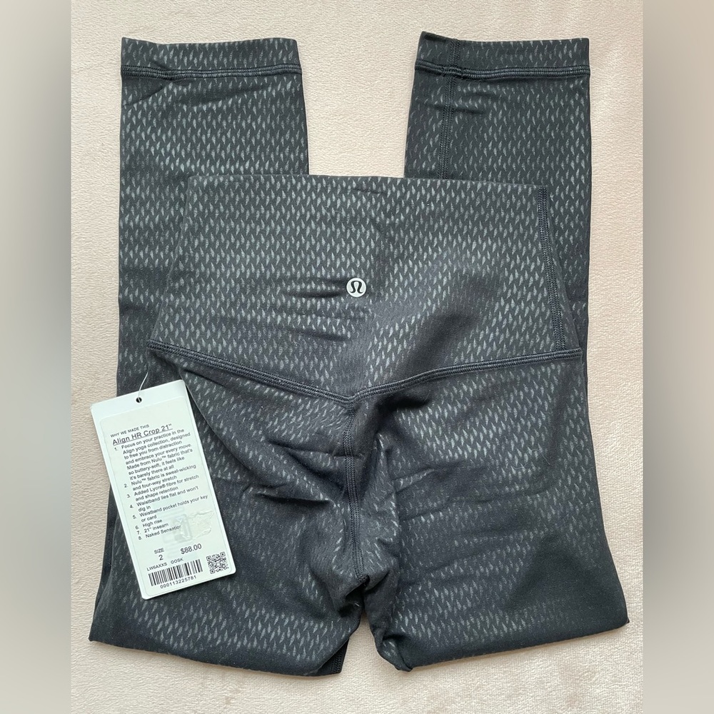 Lululemon Align HR Crop 21” Sz 2 OOSK Diverge Emboss Black NWT